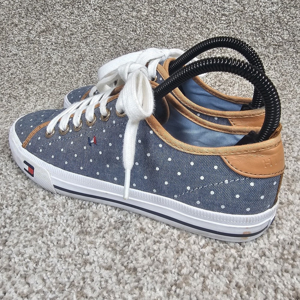 TOMMY HILFIGER Twalovie Casual Sneakers Women's 7 M Blue Polkadots Denim Shoes - Picture 7 of 15